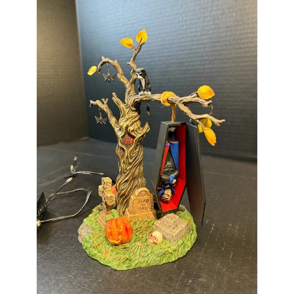 Department 56 Halloween Village Accessories Rock-a-Bye Vampire-Lights w/Box READ - Picture 1 of 16